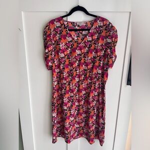 LOFT v-neck floral dress. XL